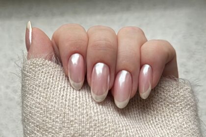 French Tips με Twists: 5 Νέες Εκδοχές του Διαχρονικού Στυλ