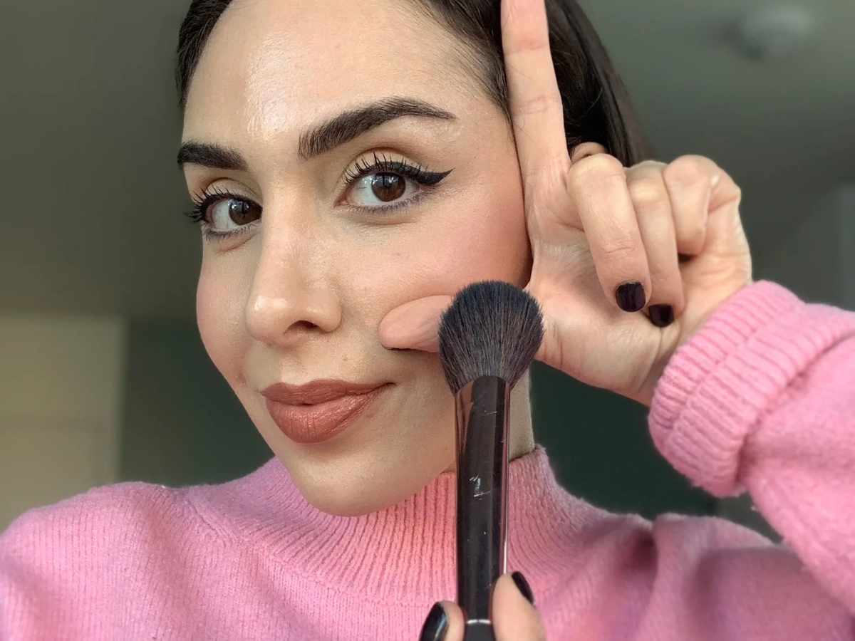 Το viral blush hack του TikTok που όντως δουλεύει