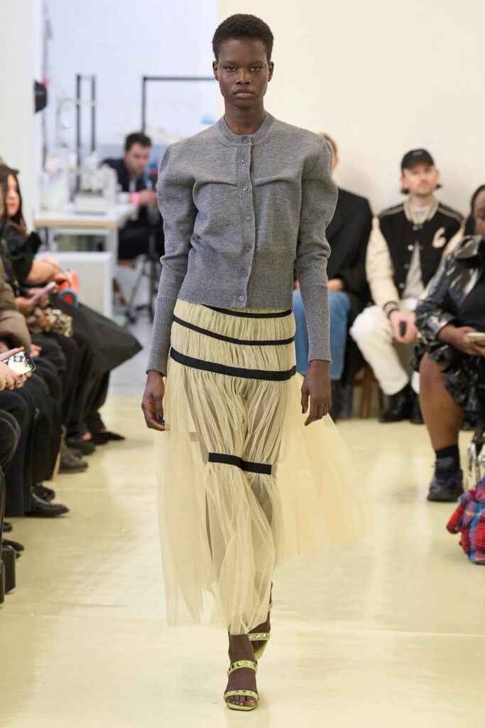 Πώς να φορέσεις cardigan σαν πανωφόρι