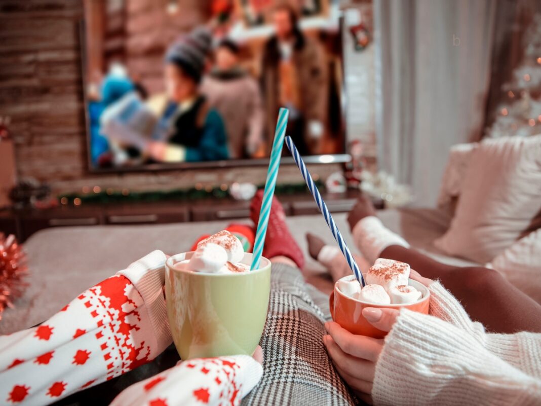 Οι πιο cozy χριστουγεννιάτικες ταινίες για να μπεις στο mood