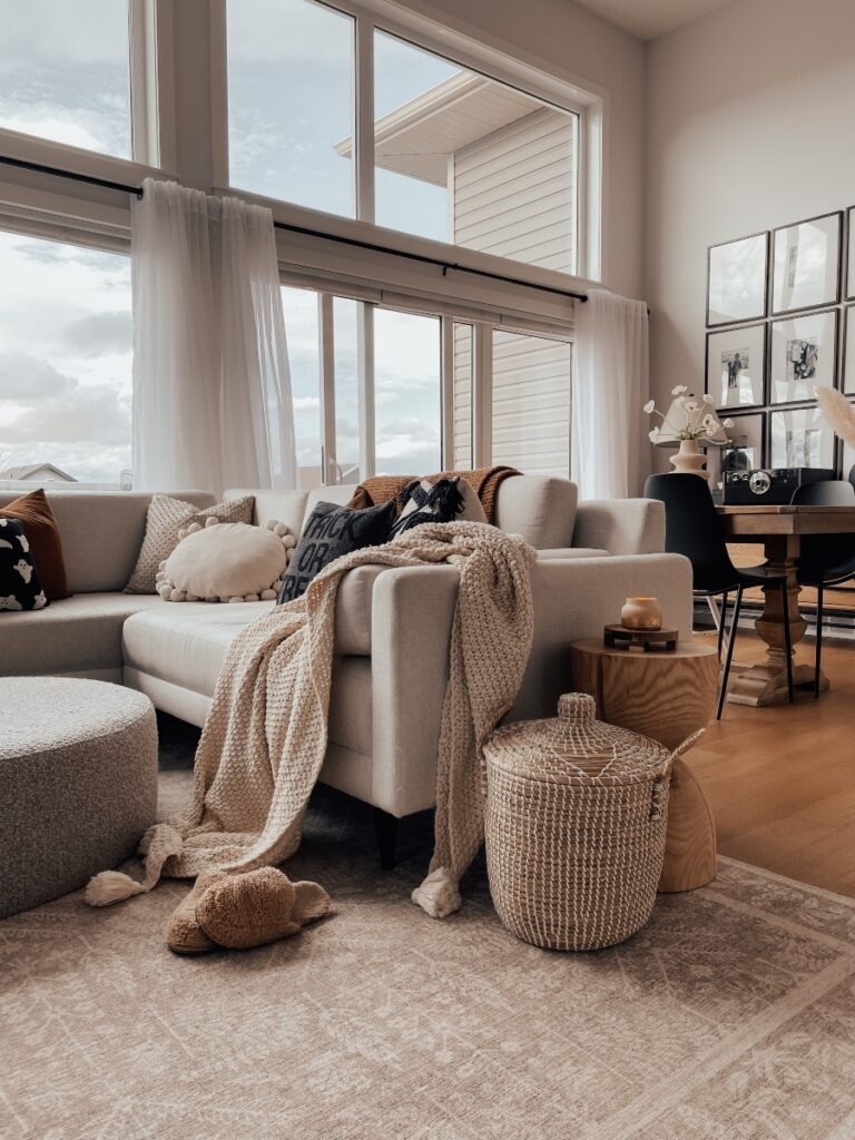 Cozy minimal, η αισθητική που ταιριάζει στο Νοέμβριο