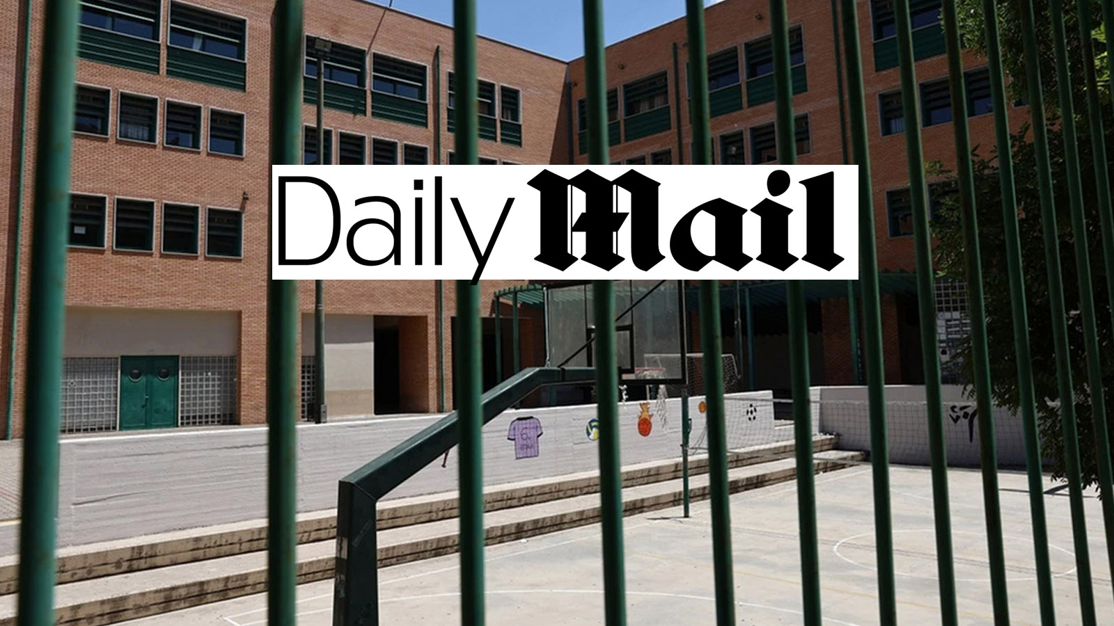 Άρθρο στην Daily Mail έγινε η δασκάλα που κατηγόρησε 6χρονο στην Ελλάδα ότι «την άγγιξε»