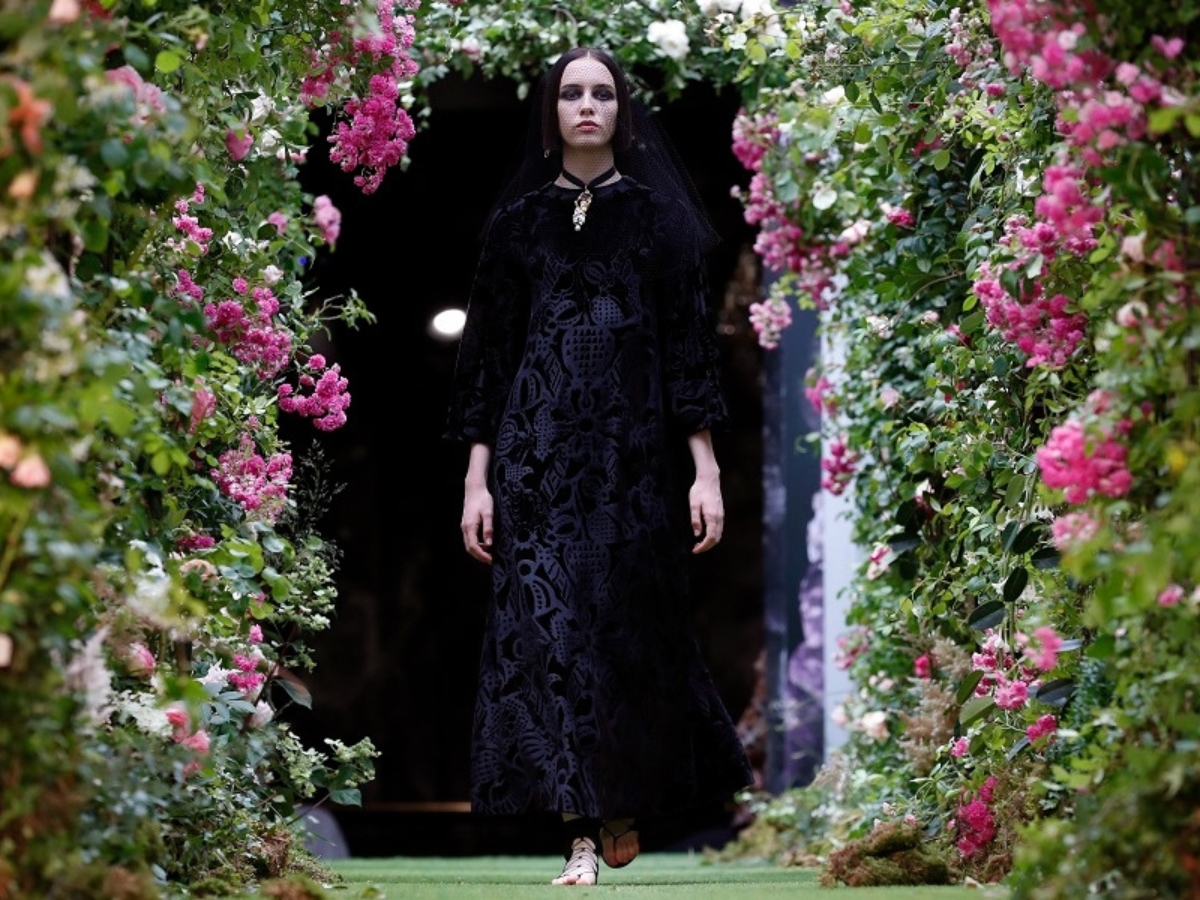 Η νέα καμπάνια της Dior που αποθεώνει τη φυσική ομορφιά