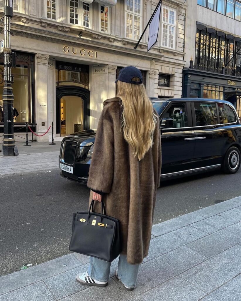 Τα παλτό του 2025 που δείχνουν πολυτελή χωρίς να είναι ακριβά