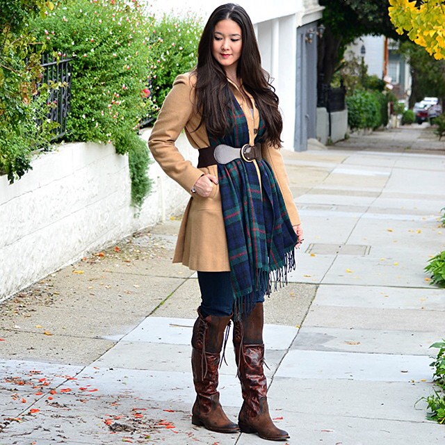 Τα χοντρά κασκόλ που είναι must αυτό το χειμώνα