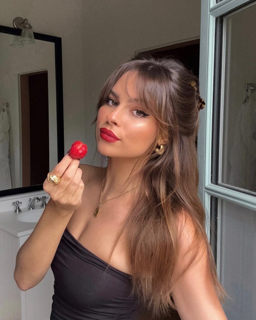 To red berry κραγιόν επιστρέφει δυναμικά το φετινό χειμώνα