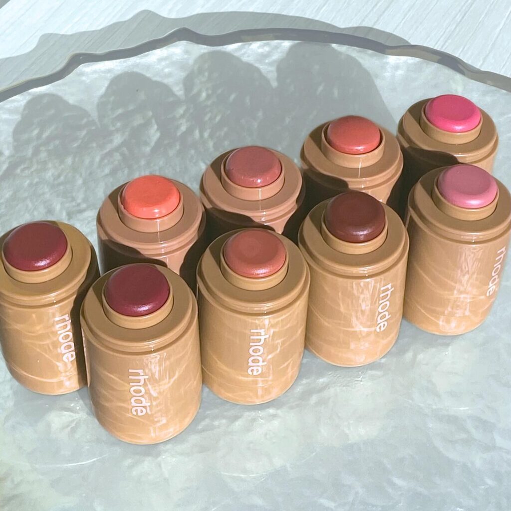 Winter rosy blush, το πιο φυσικό μακιγιάζ για ζεστή χειμερινή λάμψη