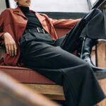 Τα wide leg παντελόνια που κολακεύουν όλες τις γυναίκες