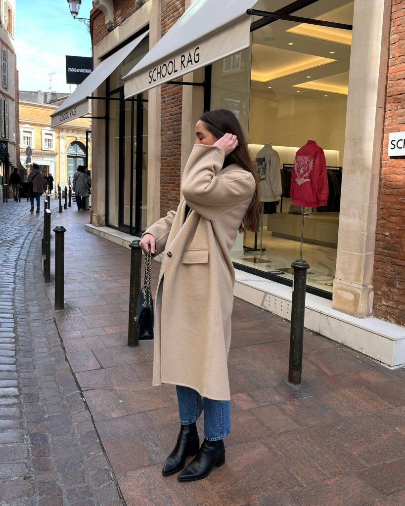 Πώς να φορέσεις το μπεζ παλτό για κομψές εμφανίσεις τον χειμώνα