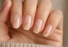 Αέρινο nail art με χρυσές λεπτές γραμμές για κομψό και διακριτικό αποτέλεσμα