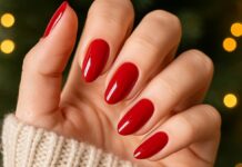 Κόκκινα νύχια που αποπνέουν γιορτινή κομψότητα - Ιδέες και τάσεις για το 2025