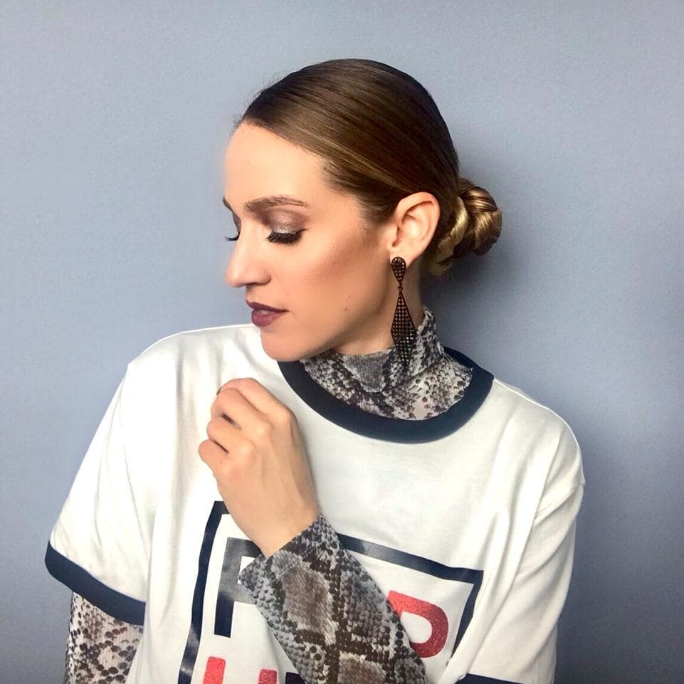 Elegant low buns - Τρεις σικ ιδέες που ανανεώνουν το στιλ σου