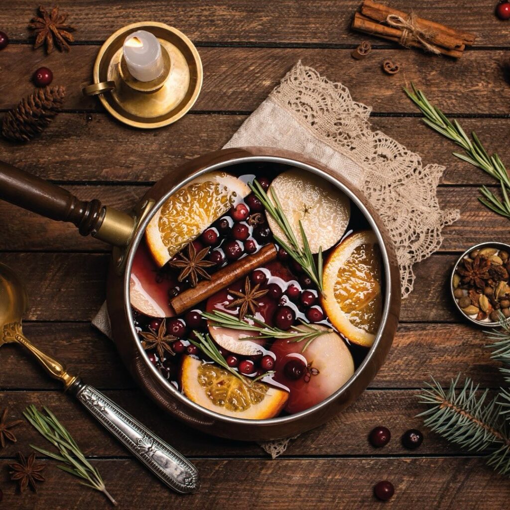 Ζεστό κρασί χωρίς ζάχαρη με χουρμάδες και μπαχαρικά - Υγιεινό mulled wine για τα Χριστούγεννα