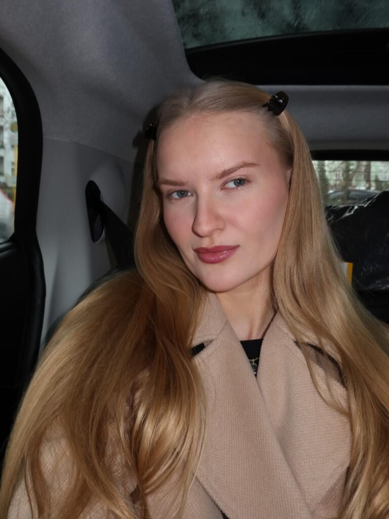 Νo-makeup γιορτινό look: Ελαφρύ μακιγιάζ για πρωινό τραπέζι