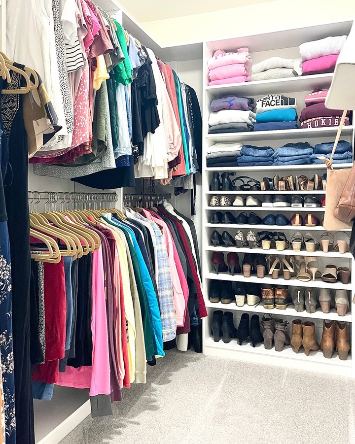 Έξυπνη οργάνωση ντουλάπας με απλές κινήσεις για πιο ήρεμη καθημερινότητα