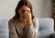 Πώς να αναγνωρίσεις και να προλάβεις τη συναισθηματική κόπωση στις καθημερινές σου σχέσεις