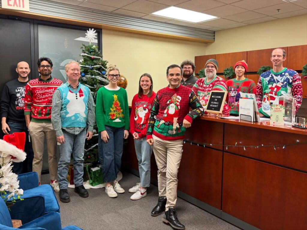 Ugly sweater party styling: οδηγός μόδας για διασκεδαστικά και γιορτινά looks