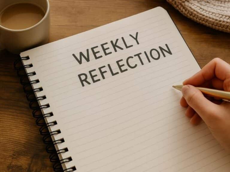 Weekly reflection και απολογισμός χρονιάς: Μικρές ερωτήσεις για εσωτερική ισορροπία