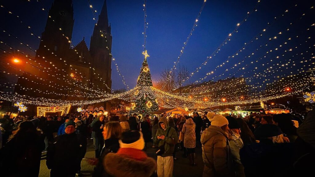 Χριστουγεννιάτικα παζάρια στην Ευρώπη: Πράγα, Νυρεμβέργη και Λουμπλιάνα με χιονισμένη, παραμυθένια ατμόσφαιρα