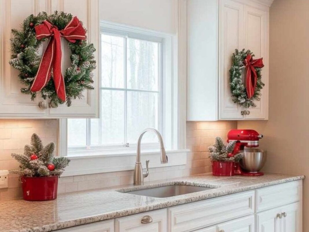 Μικρές χριστουγεννιάτικες πινελιές στην κουζίνα που αλλάζουν την ατμόσφαιρα χωρίς κόπο