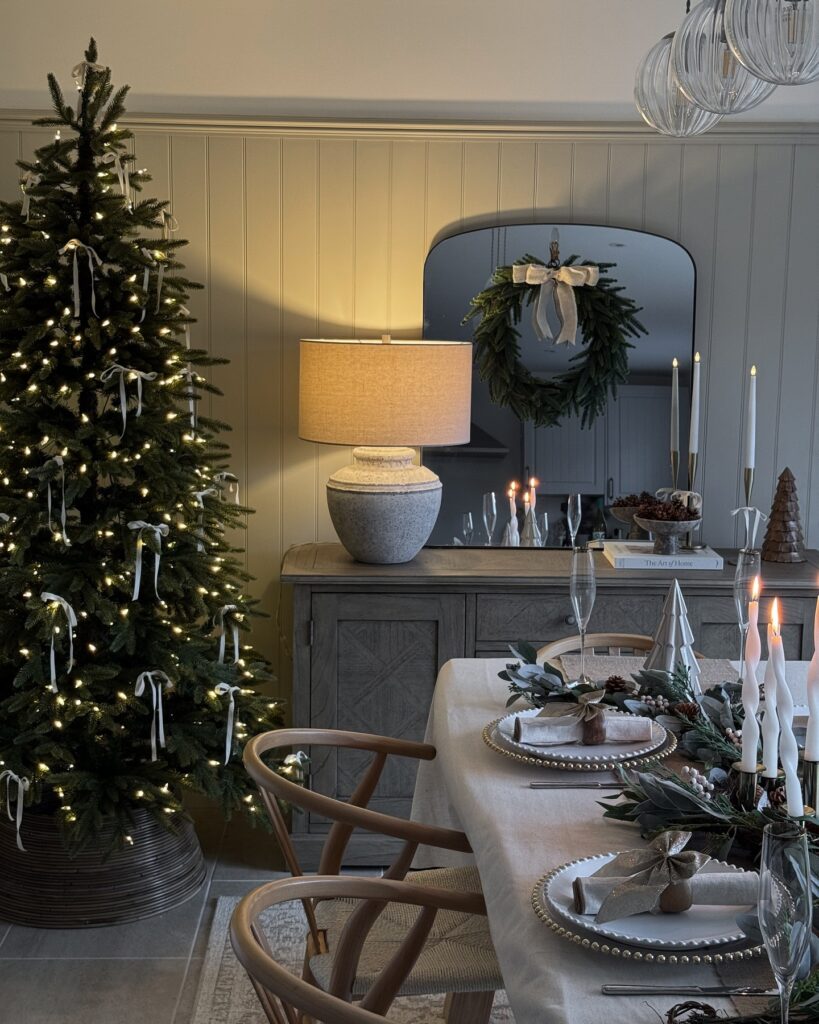 Ιδέες για χριστουγεννιάτικο τραπέζι που εντυπωσιάζει χωρίς προσπάθεια