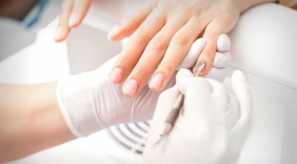 Φυσικό nail prep: Γιατί κάνει τη διαφορά και σου γλιτώνει πολύτιμο χρόνο