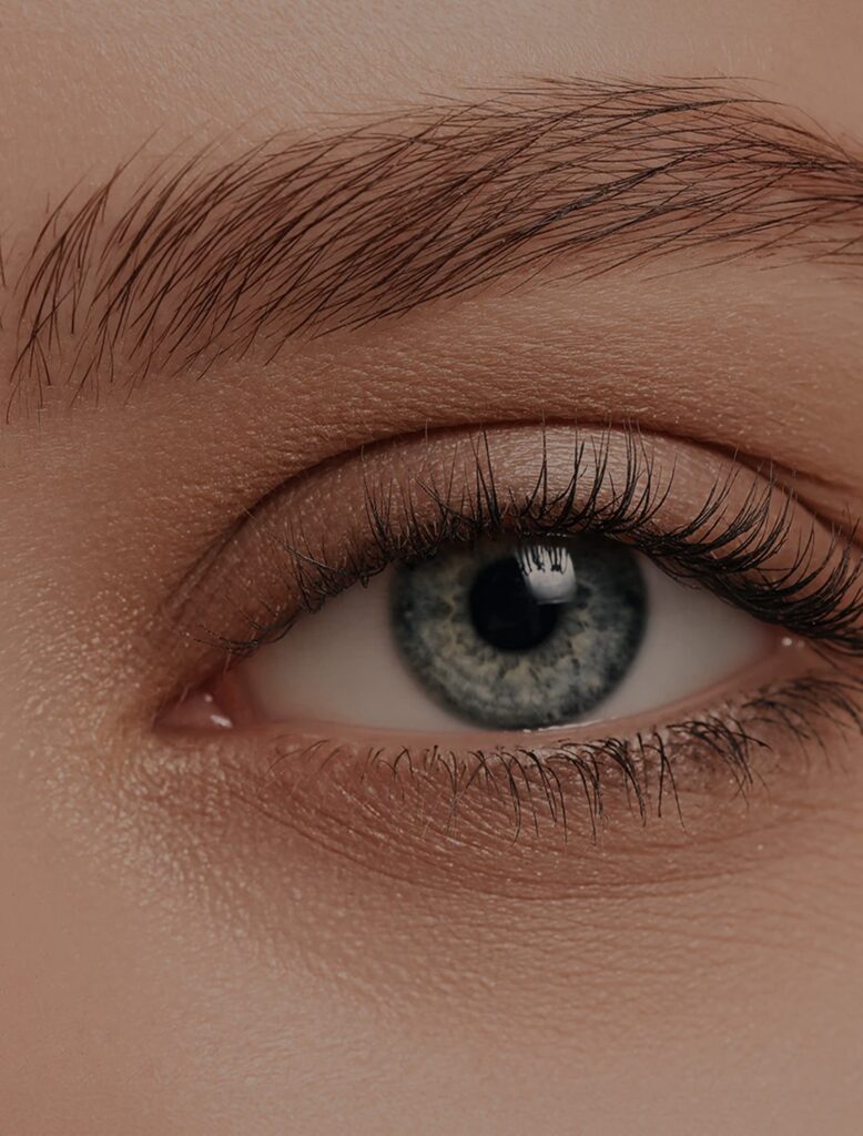 Καλοσχηματισμένα φρύδια: Μάθε πώς να τα πετύχεις εύκολα μόνη σου