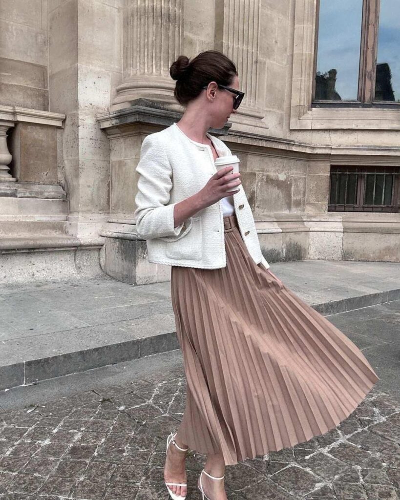 Latte look στη μόδα: Πώς να συνδυάσεις καφέ και λευκό για κομψά, διαχρονικά outfit