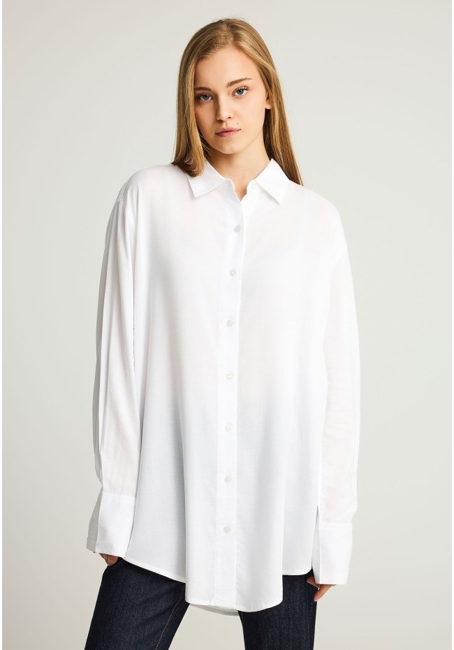 Μαλακά πουκάμισα χωρίς έντονο γιακά για άνετο styling