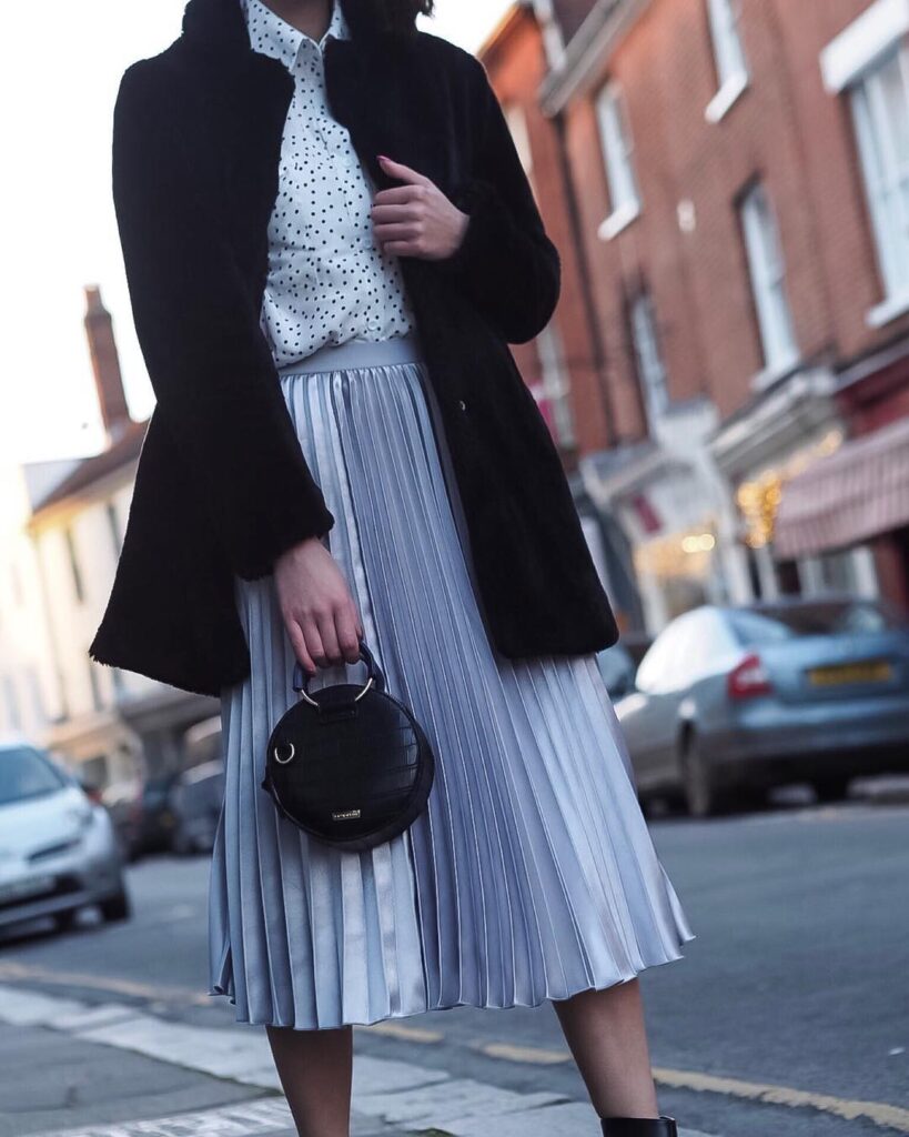 Metallic skirts: φορέστε τις μεταλλικές φούστες και μετά τις γιορτές