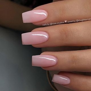 Milky pink με τετράγωνο σχήμα για καθαρό αποτέλεσμα