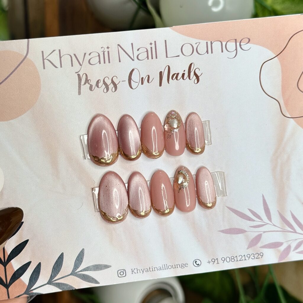 Press-on nails: είναι καλύτερα για την υγεία των φυσικών νυχιών σας;