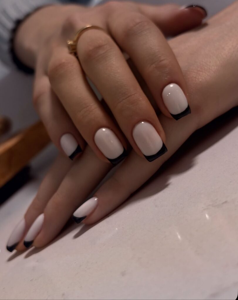 French Manicure 2026: 17 Μοντέρνες Παραλλαγές Που Θα Βλέπεις Παντού
