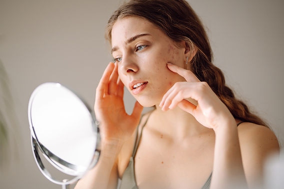 Καθαρίζεις σωστά το πρόσωπό σου; Τα 5 σημάδια ότι το κάνεις λάθος