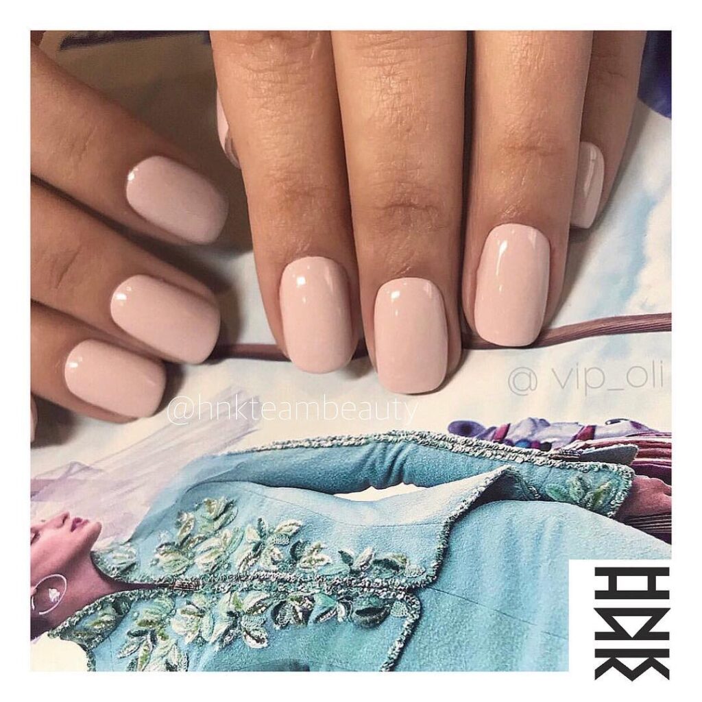 27 ιδέες μανικιούρ που θα κυριαρχήσουν την άνοιξη 2026 (και ταιριάζουν σε όλα)