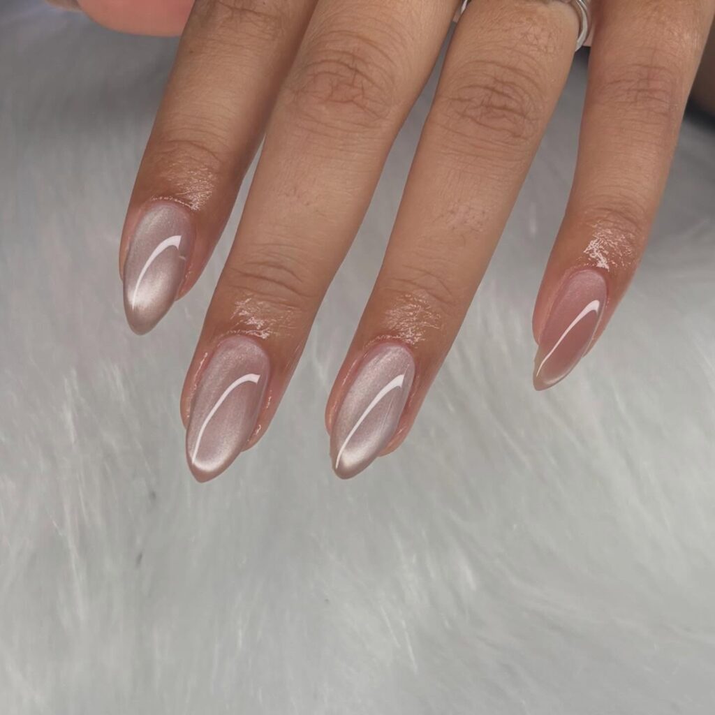 27 ιδέες μανικιούρ που θα κυριαρχήσουν την άνοιξη 2026 (και ταιριάζουν σε όλα)