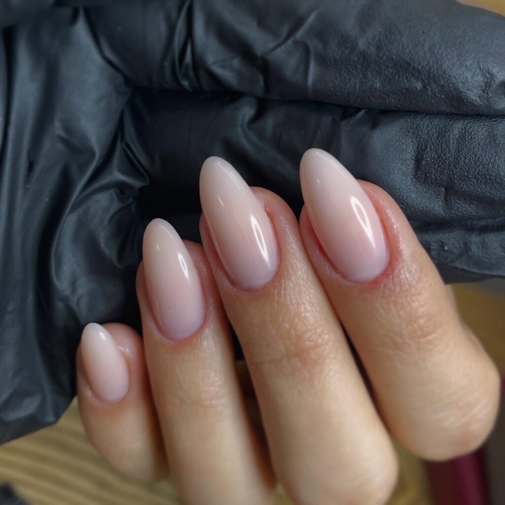 Nail Trends 2026: 33 Ιδέες Που Θα Κυριαρχήσουν (από "καθαρά" έως bold)