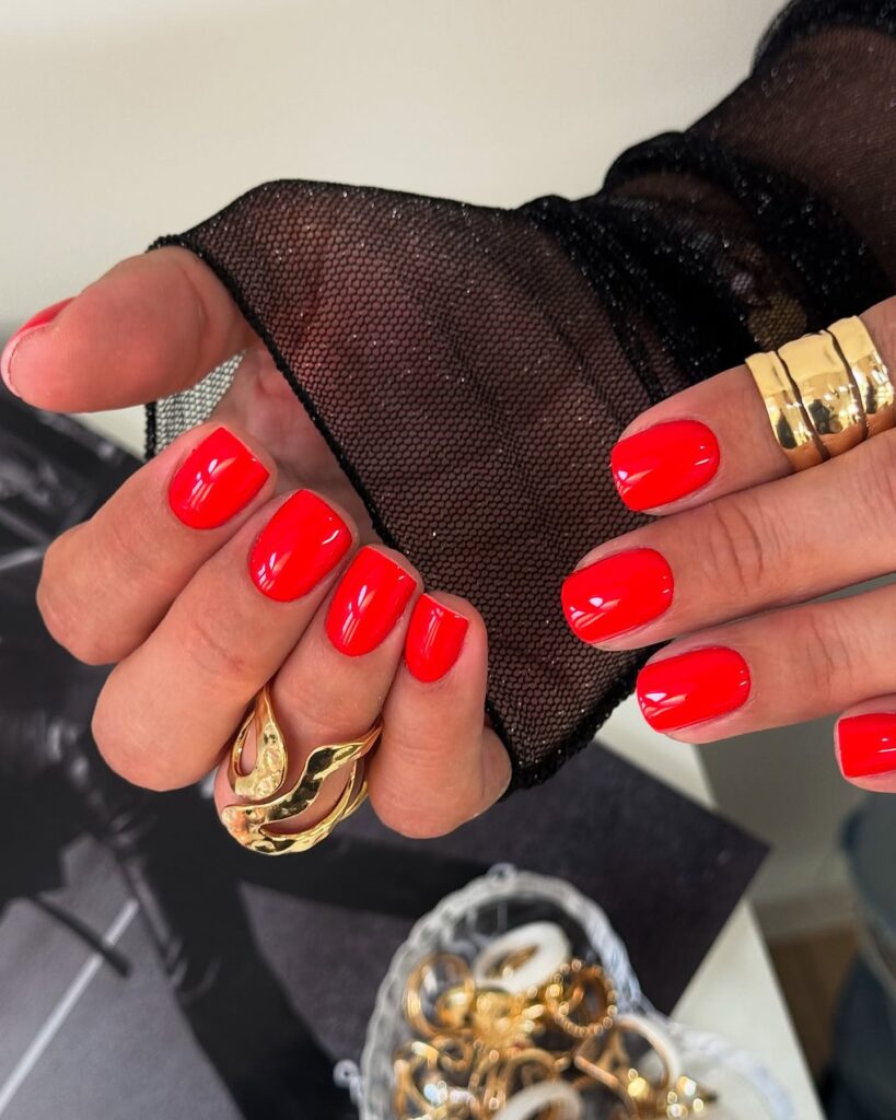 Nail Trends 2026: 33 Ιδέες Που Θα Κυριαρχήσουν (από "καθαρά" έως bold)