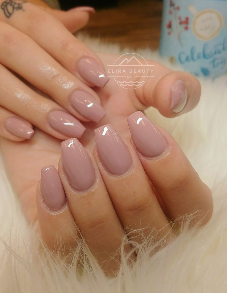 Neutral Nails: 31 μινιμαλιστικές ιδέες που ταιριάζουν με όλα