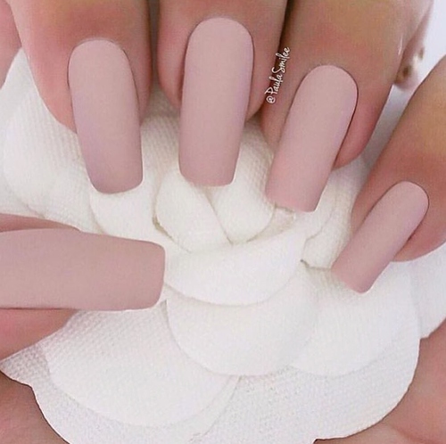 Neutral Nails: 31 μινιμαλιστικές ιδέες που ταιριάζουν με όλα