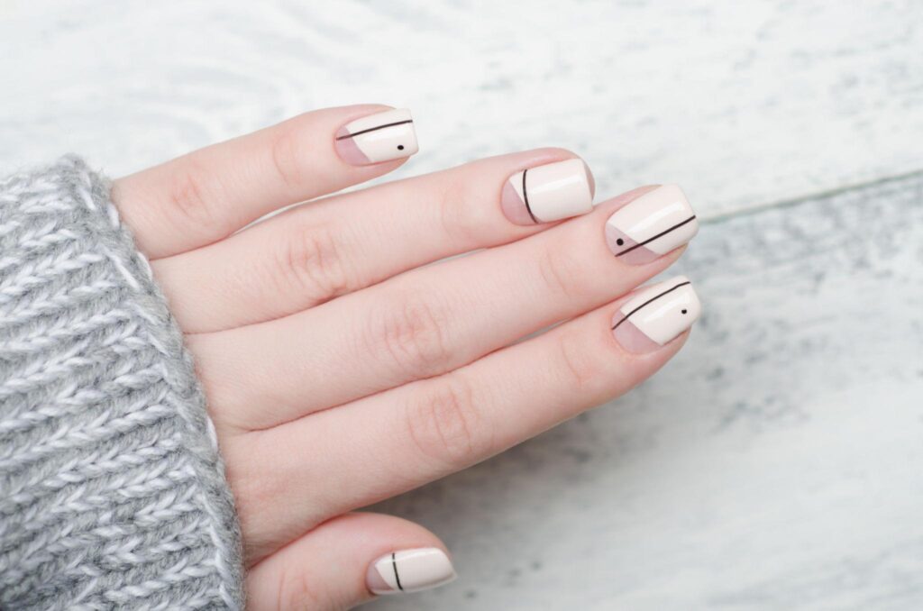 Neutral Nails: 31 μινιμαλιστικές ιδέες που ταιριάζουν με όλα