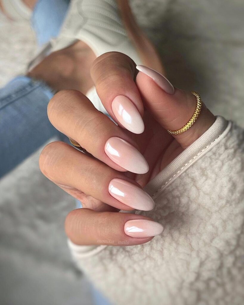 Ombre nails 2026: Τα πιο κομψά σχέδια νυχιών που αξίζει να δοκιμάσεις φέτος