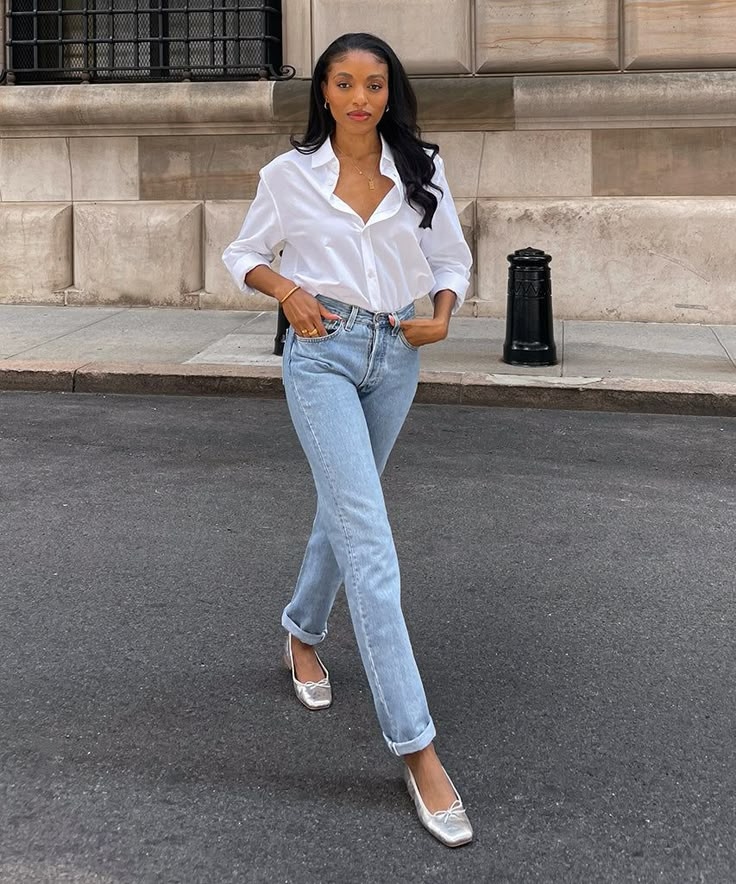 Τα must-have παπούτσια της άνοιξης: 27 επιλογές που απογειώνουν κάθε σύνολο