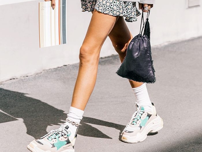 Τα 9 παπούτσια που χαλάνε την εμφάνιση (και τι να βάλεις αντί για αυτά)