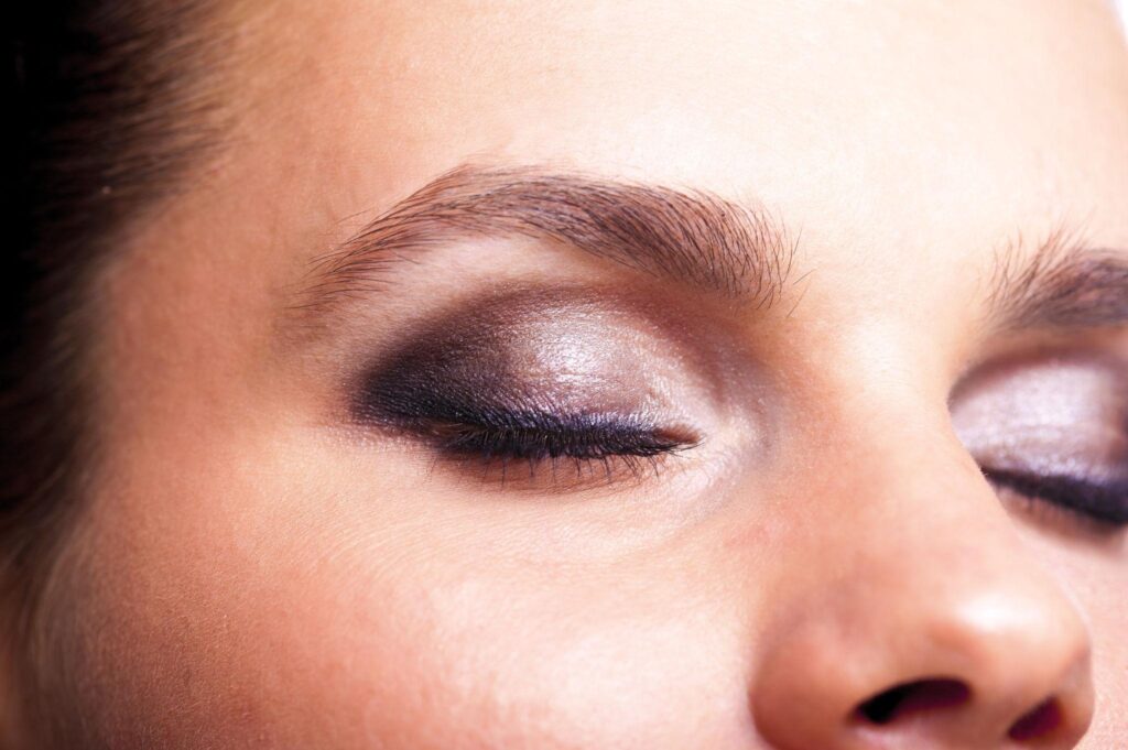 Parisian Chic: 20 Makeup Look Που Θα Σου Χαρίσουν Γαλλική Φινέτσα Το 2026