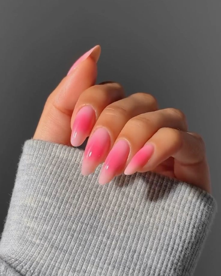 Strawberry milk nails: Το ροζ που δείχνει ακριβό - 25 ιδέες για κάθε μήκος