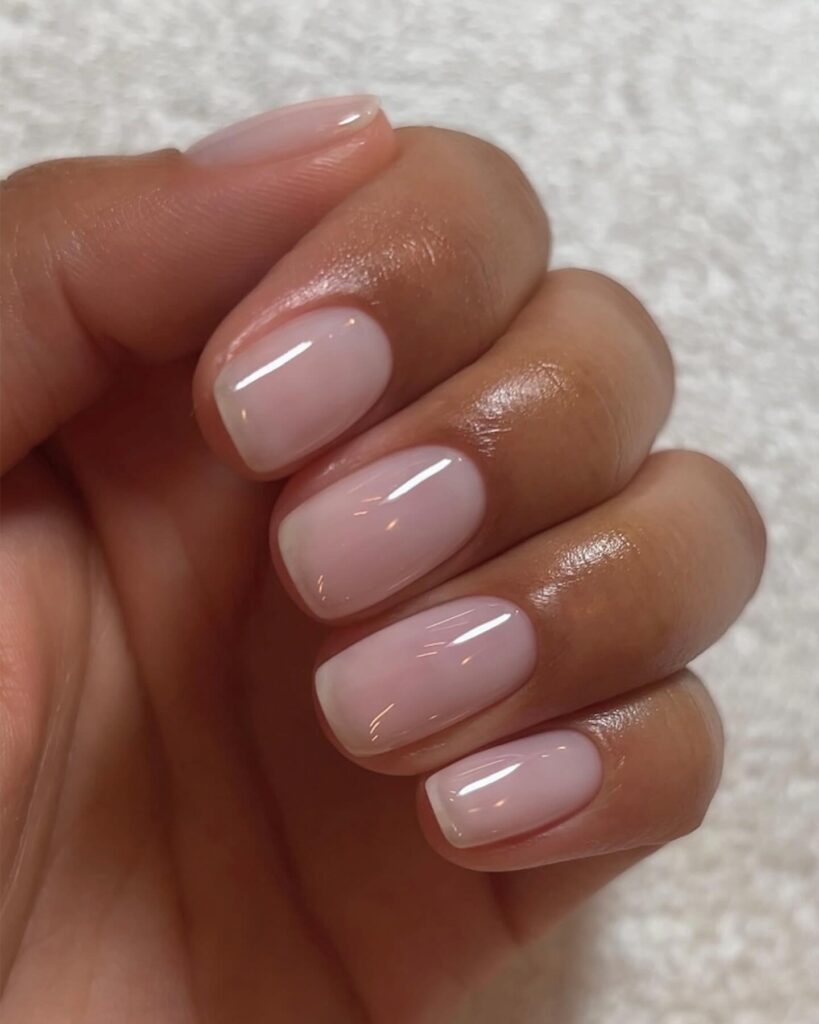 Strawberry milk nails: Το ροζ που δείχνει ακριβό - 25 ιδέες για κάθε μήκος