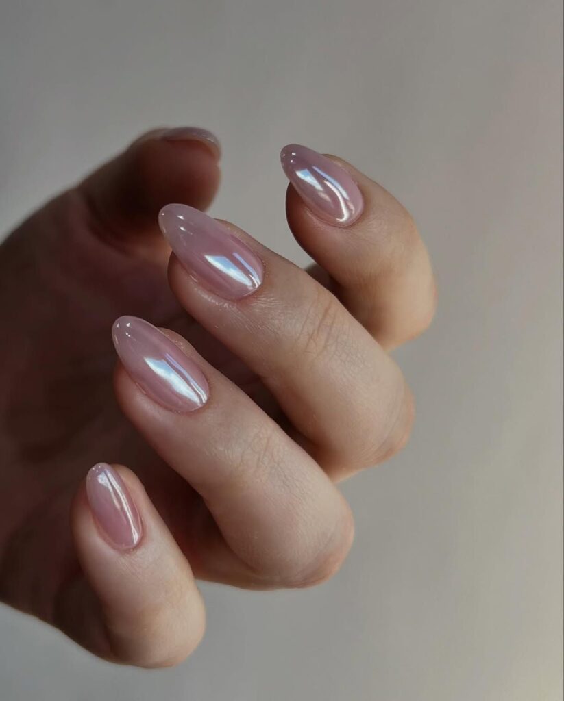 Strawberry milk nails: Το ροζ που δείχνει ακριβό - 25 ιδέες για κάθε μήκος