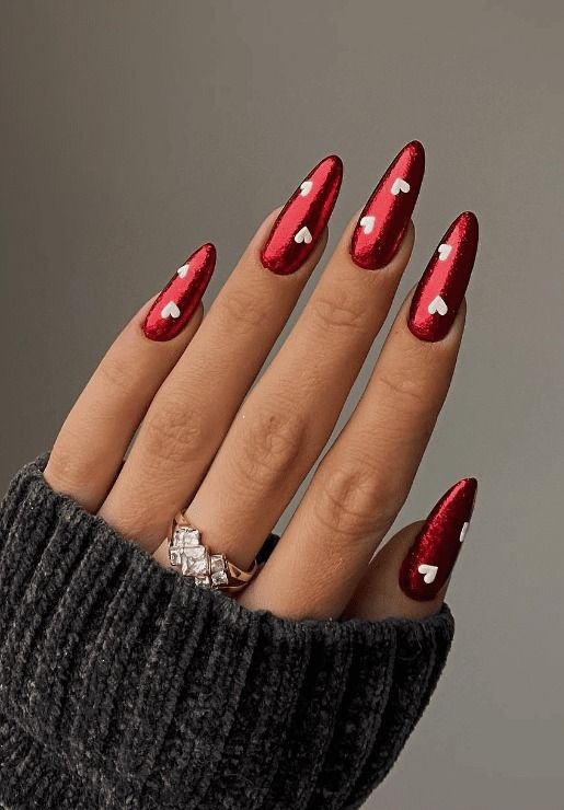 Valentine’s Manicure 2026: Μαξιμαλιστικά Σχέδια Νυχιών για την Ημέρα του Αγίου Βαλεντίνου