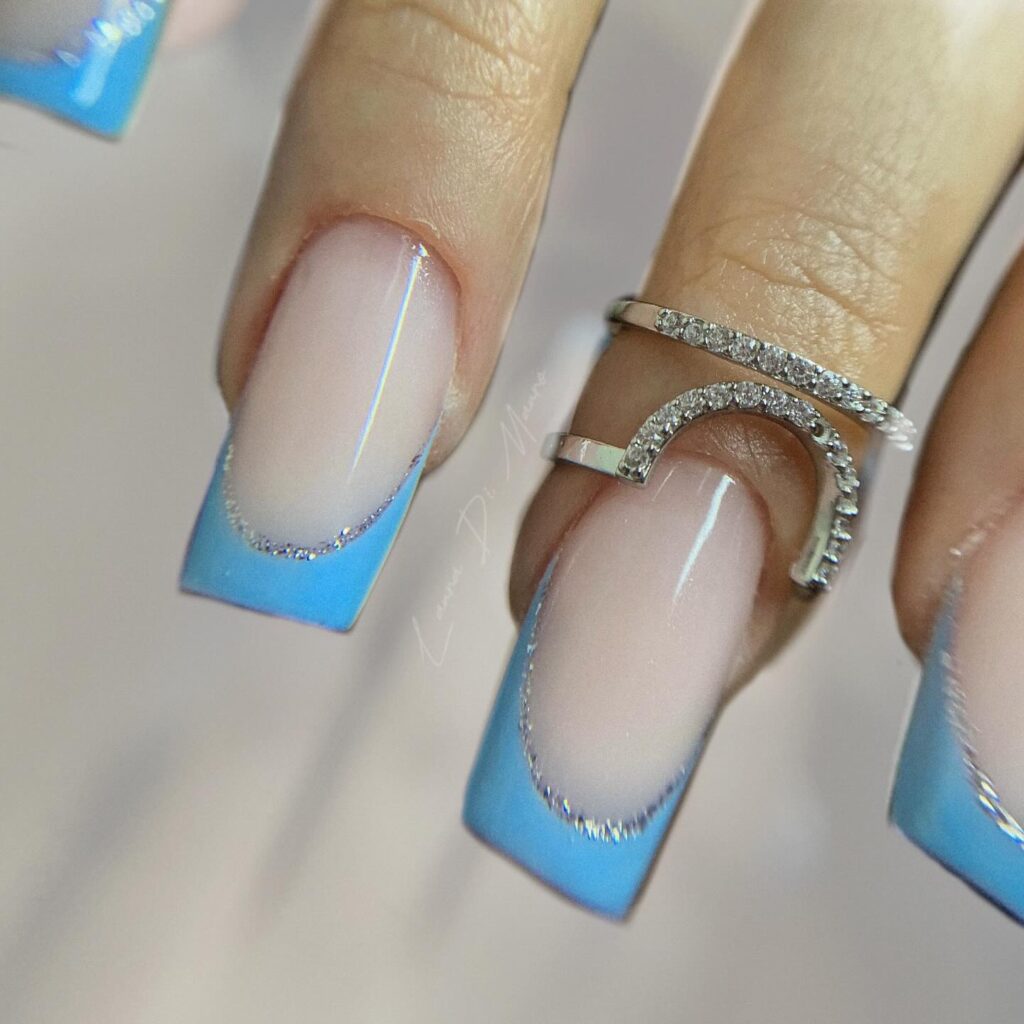 19 σχέδια γαλλικό μανικιούρ για κοντά νύχια που θα κυριαρχήσουν την άνοιξη 2026